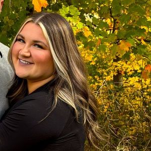 Meet your Posher, Brooke